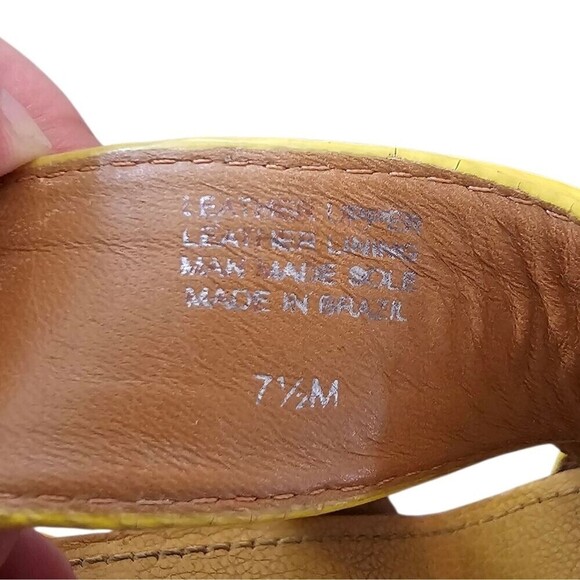 Tory Burch Yellow Leather Lucian Chain Embellished Cork Wedge Sandals Size 7.5 - Picture 5 of 7